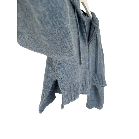 Zara Cropped Blue Knit Zip Hoodie With Side Vent Slits - Picture 2 of 4